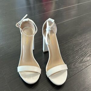 Cute sandal heel for summer
